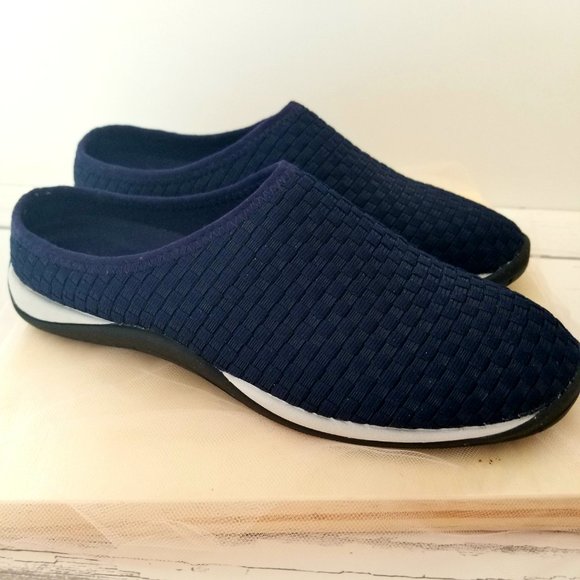 L.L. Bean Shoes - LL Bean Sport Slide Mules 7 🔷